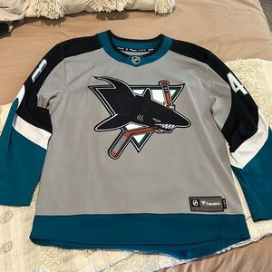SJ sharks Hertl jersey